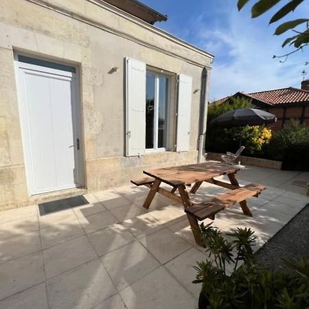 La Petite Angerienne Villa Saint-Jean-dʼAngély Екстериор снимка