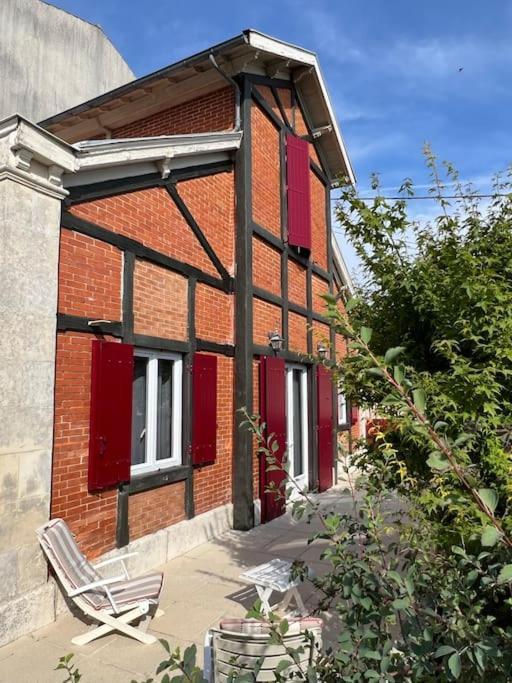La Petite Angerienne Villa Saint-Jean-dʼAngély Екстериор снимка